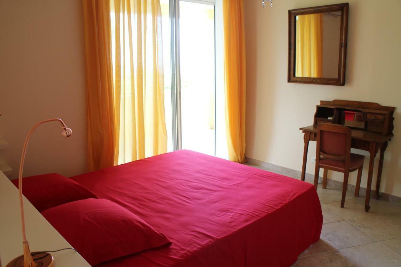 Villa Pietra Rossa 圣塔露西港口 外观 照片